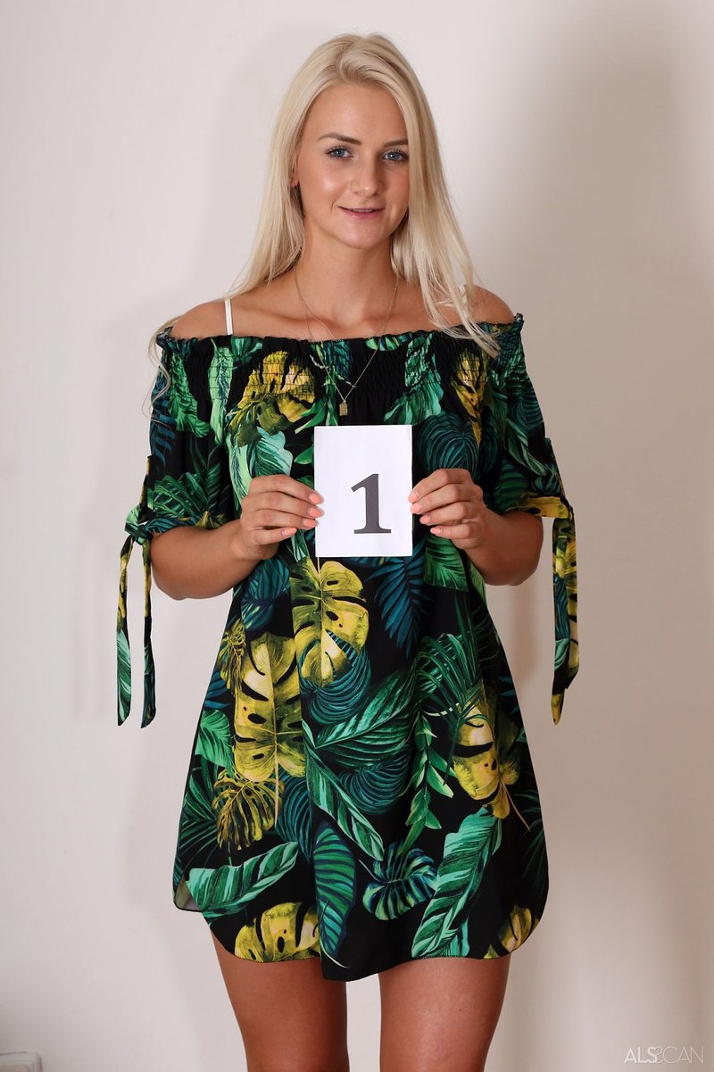 Уля, 24
